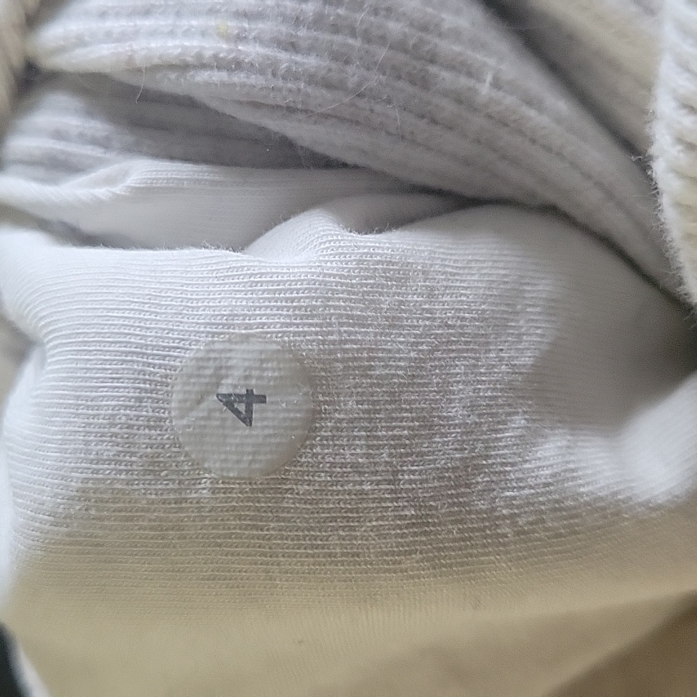 Lululemon Sweater - Picture 4 of 4